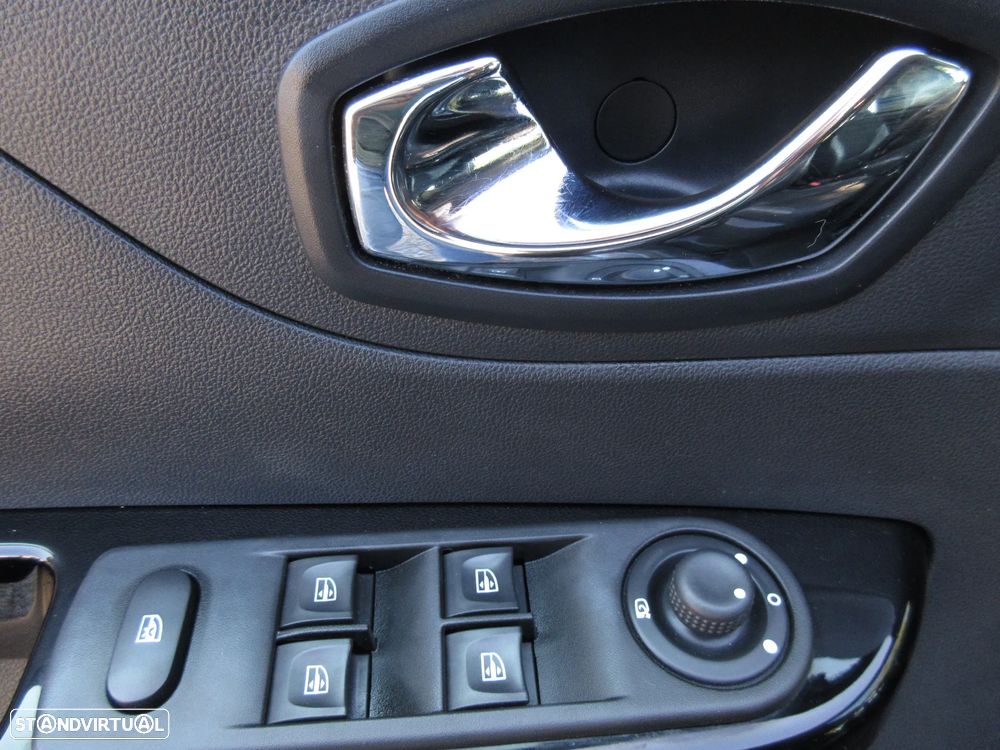 Renault Captur ENERGY TCe 120 EDC Dynamique - 23