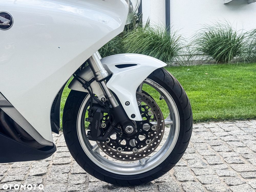 Honda VFR - 30