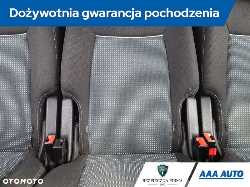 Ford S-Max - 11