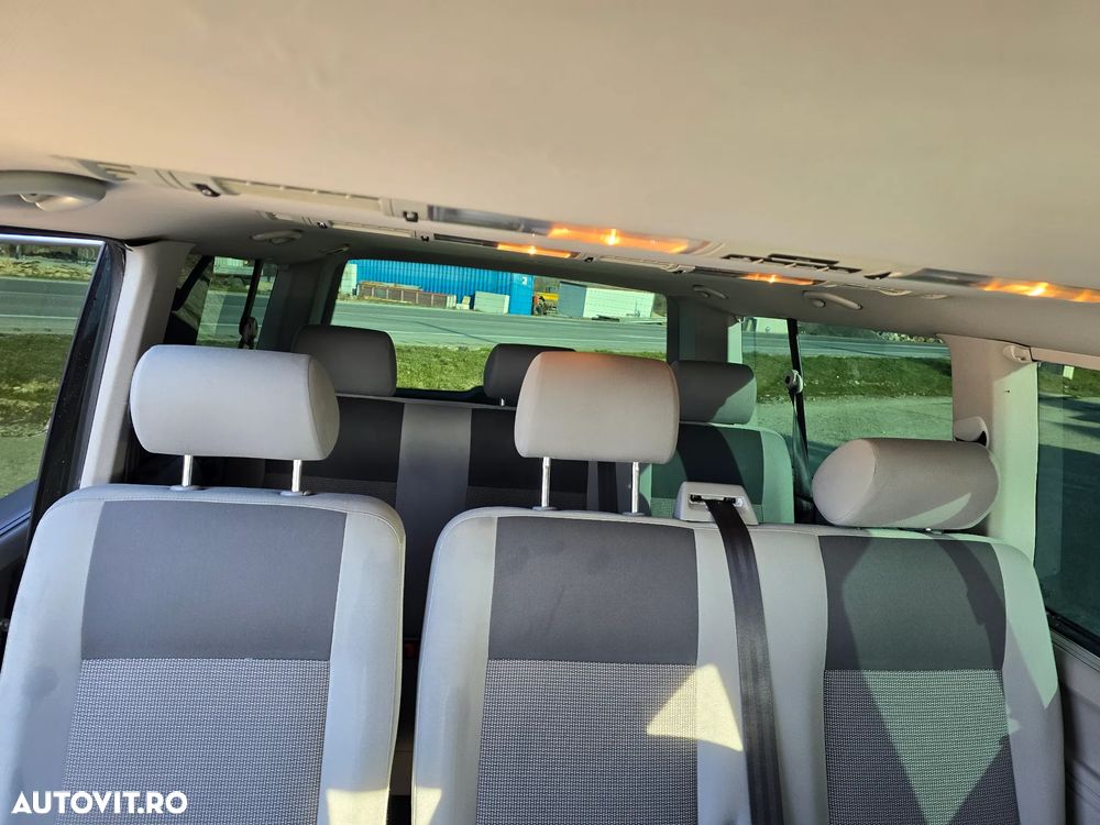 Volkswagen Caravelle - 16