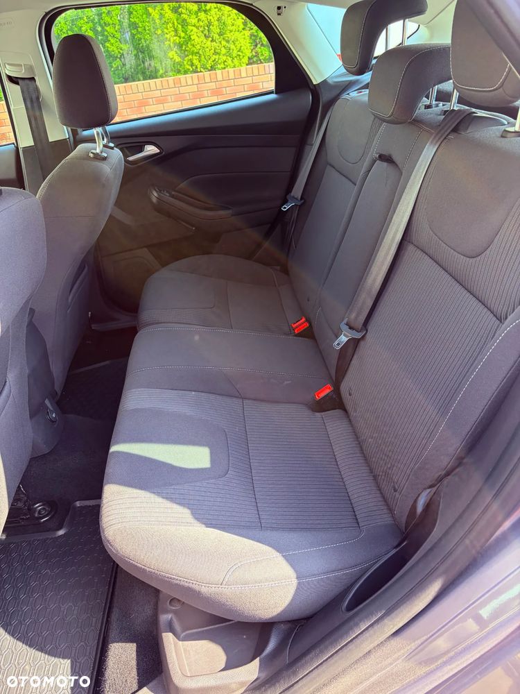 Ford Focus 1.0 EcoBoost Titanium - 12