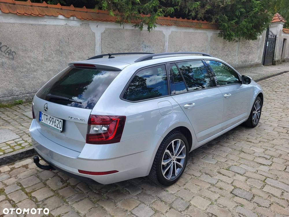 Skoda Octavia 2.0 TDI (Green tec) DSG Style - 9