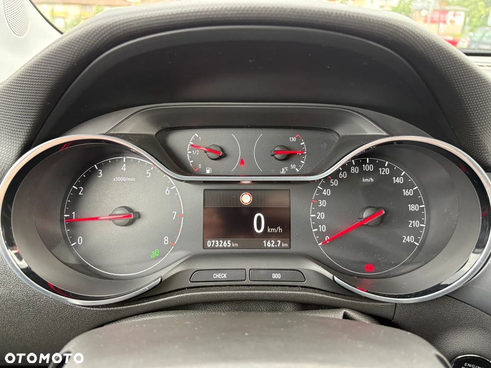 Opel Crossland X - 9