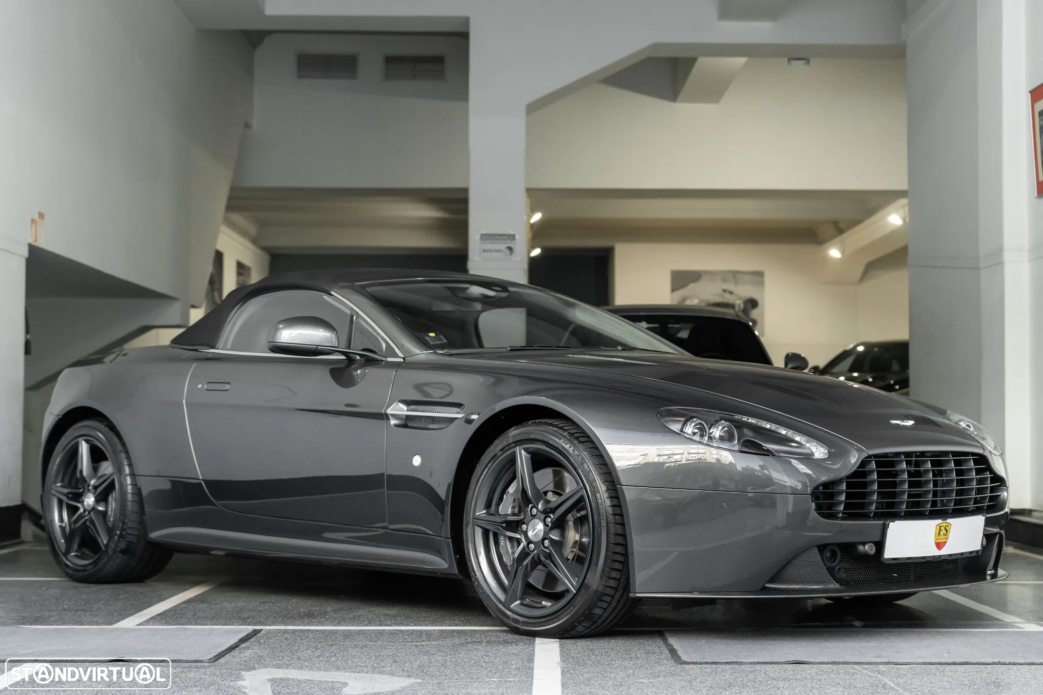 Aston Martin Vantage Roadster V8 S Sportshift - 2