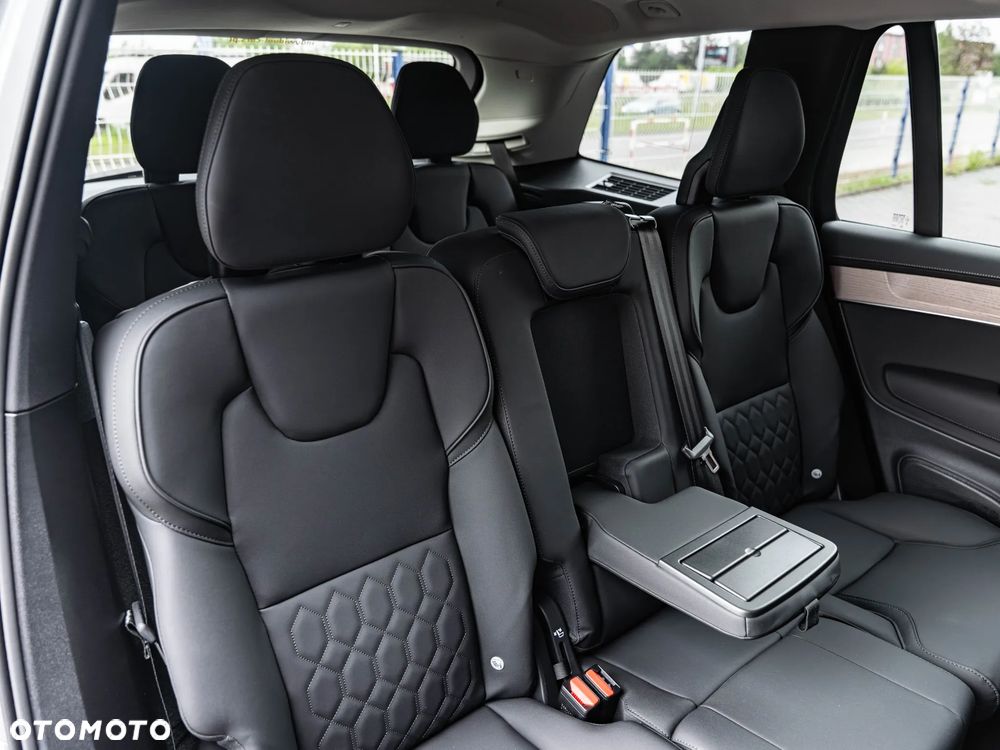 Volvo XC 90 T8 AWD Recharge Plus Dark - 26