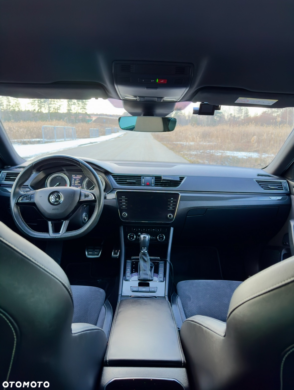 Skoda Superb 2.0 TDI Sportline DSG - 12