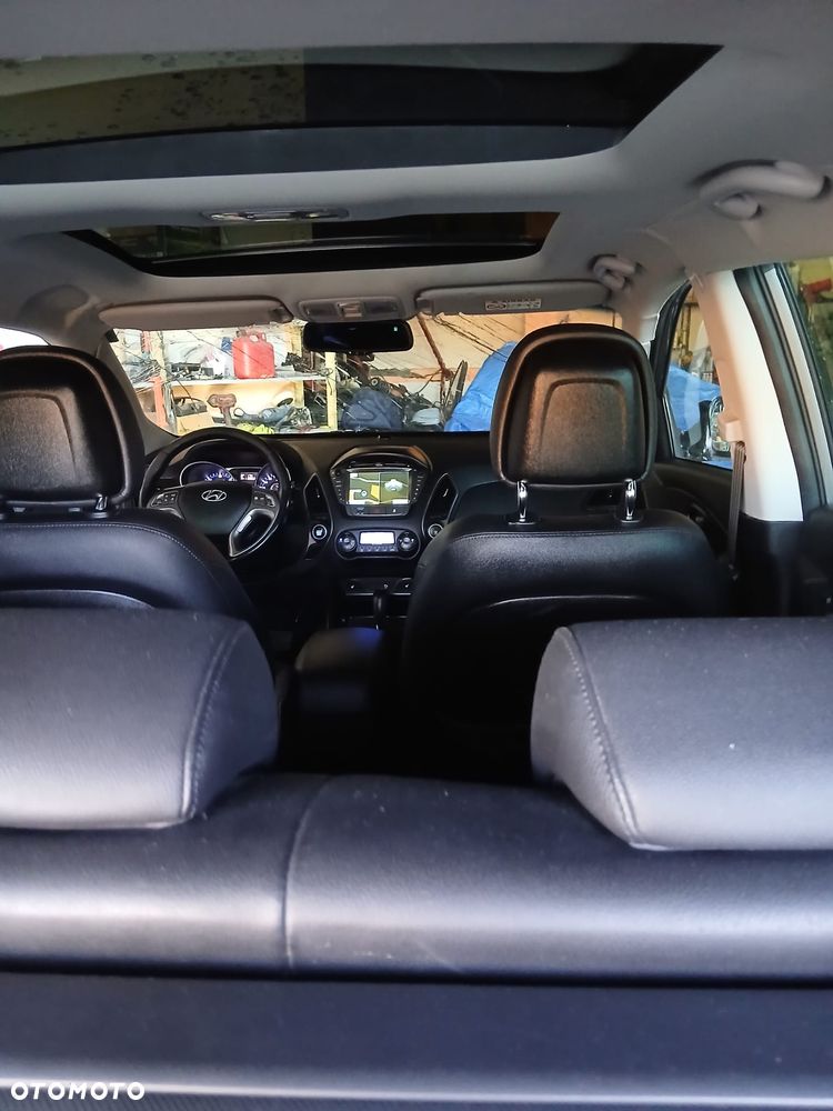 Hyundai ix35 2.0 CRDi 4WD Automatik Fifa World Cup Gold Edition - 4