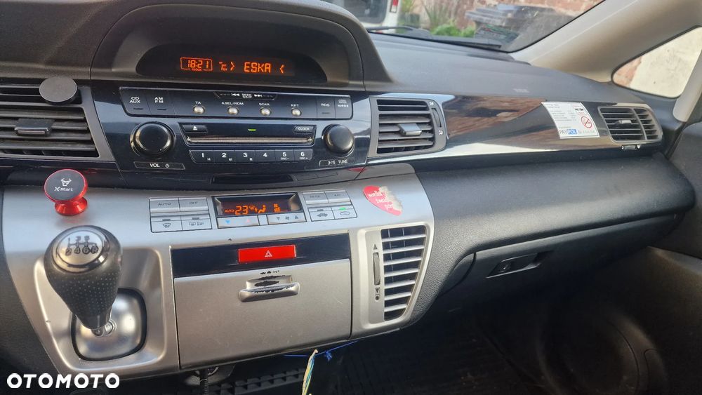 Honda FR-V 2.0 Comfort - 7