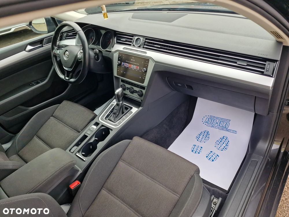 Volkswagen Passat 2.0 TDI BMT Highline DSG7 - 24