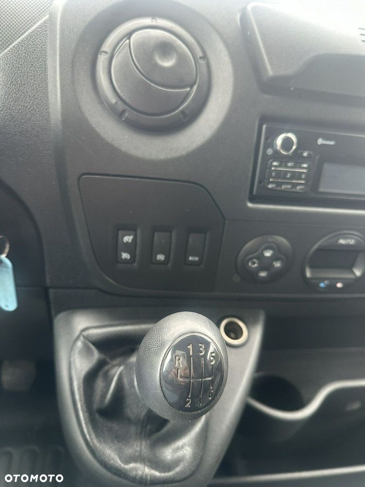 Renault Master - 24