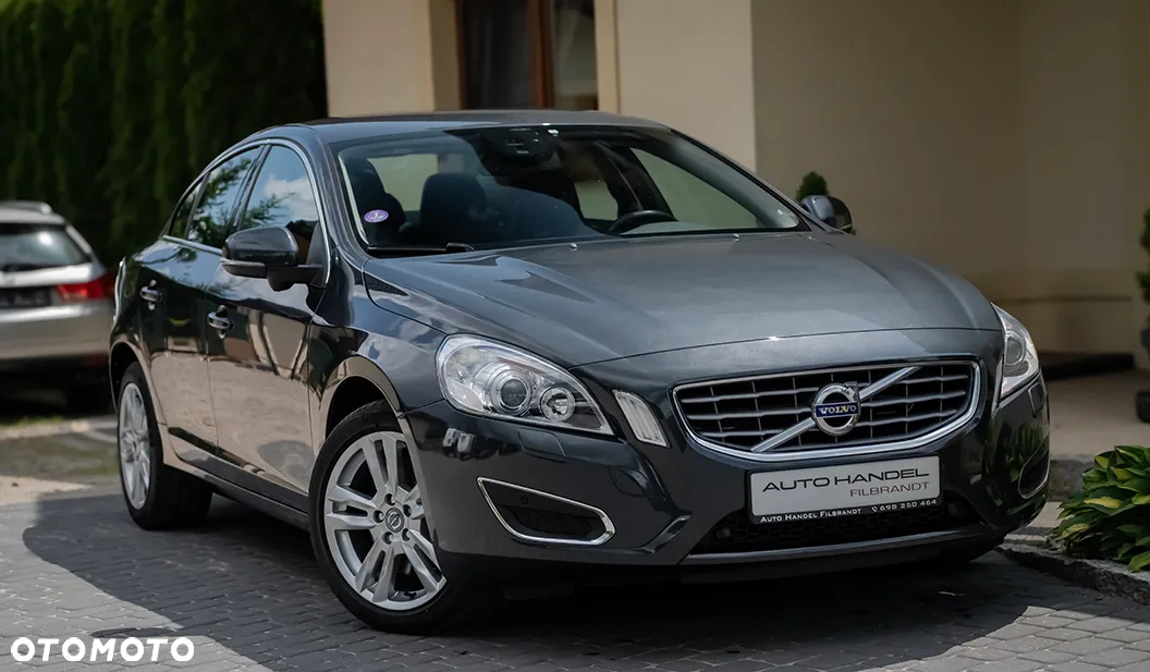 Volvo S60 2.0T Powershift Summum - 9