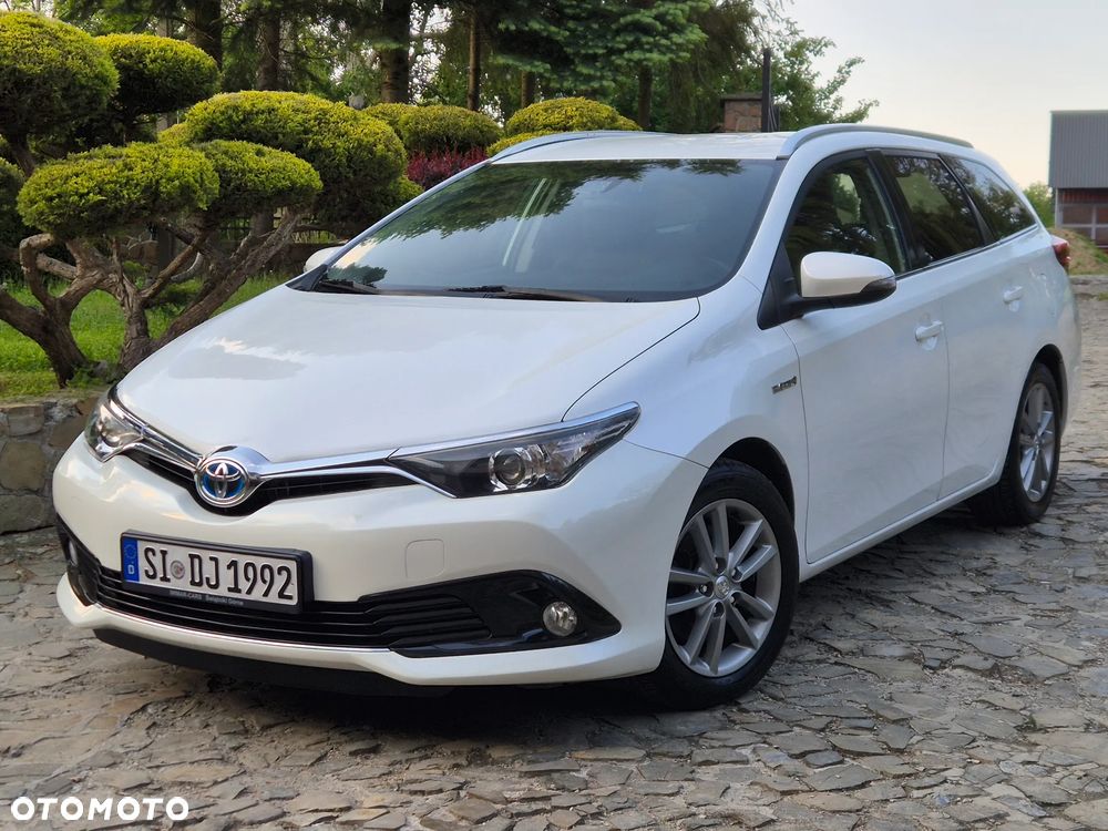 Toyota Auris - 2
