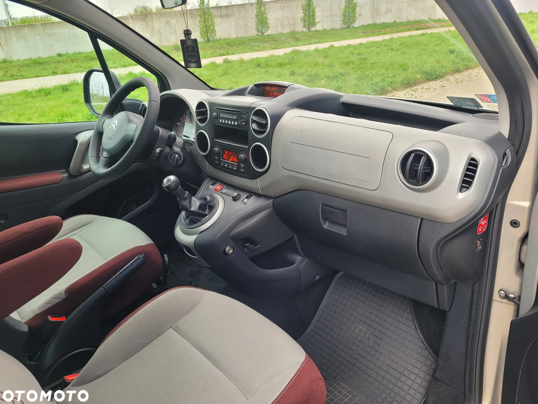 Citroën Berlingo II 1.6 HDi Multispace - 12
