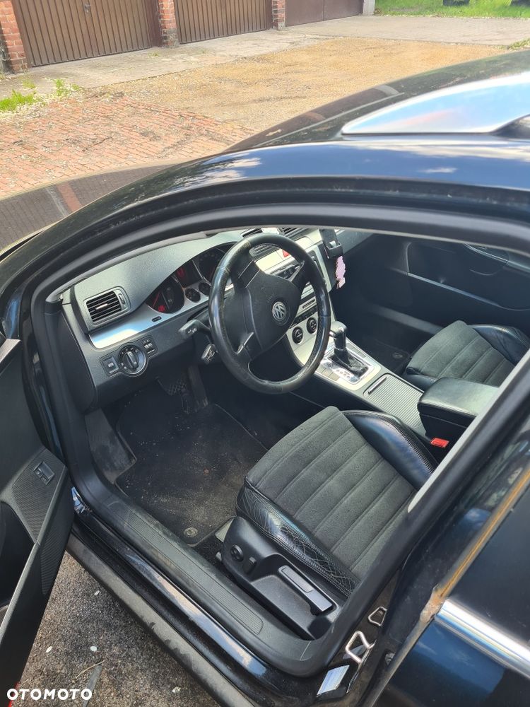 Volkswagen Passat - 2