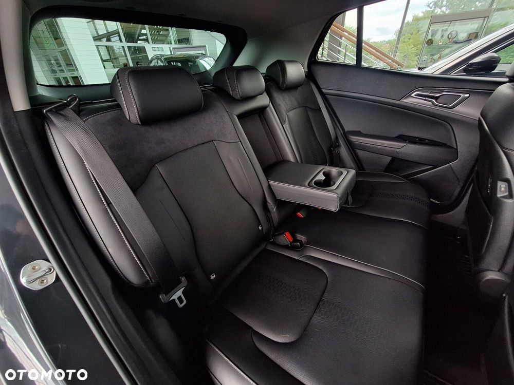 Kia Sportage 1.6 T-GDI HEV Business Line 4WD - 23