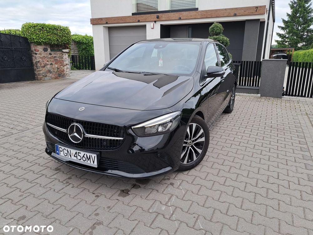 Mercedes-Benz Klasa B 180 d 8G-DCT - 36