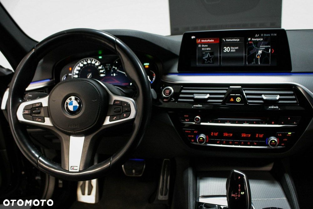 BMW Seria 5 520d M Sport - 18
