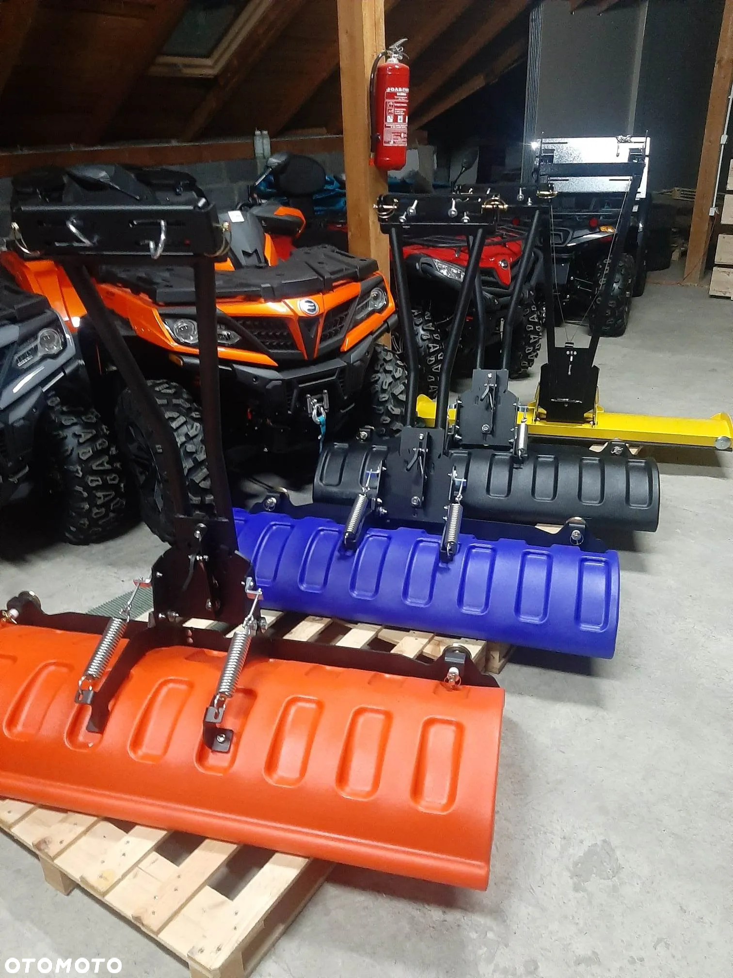 CFMoto CForce - 18