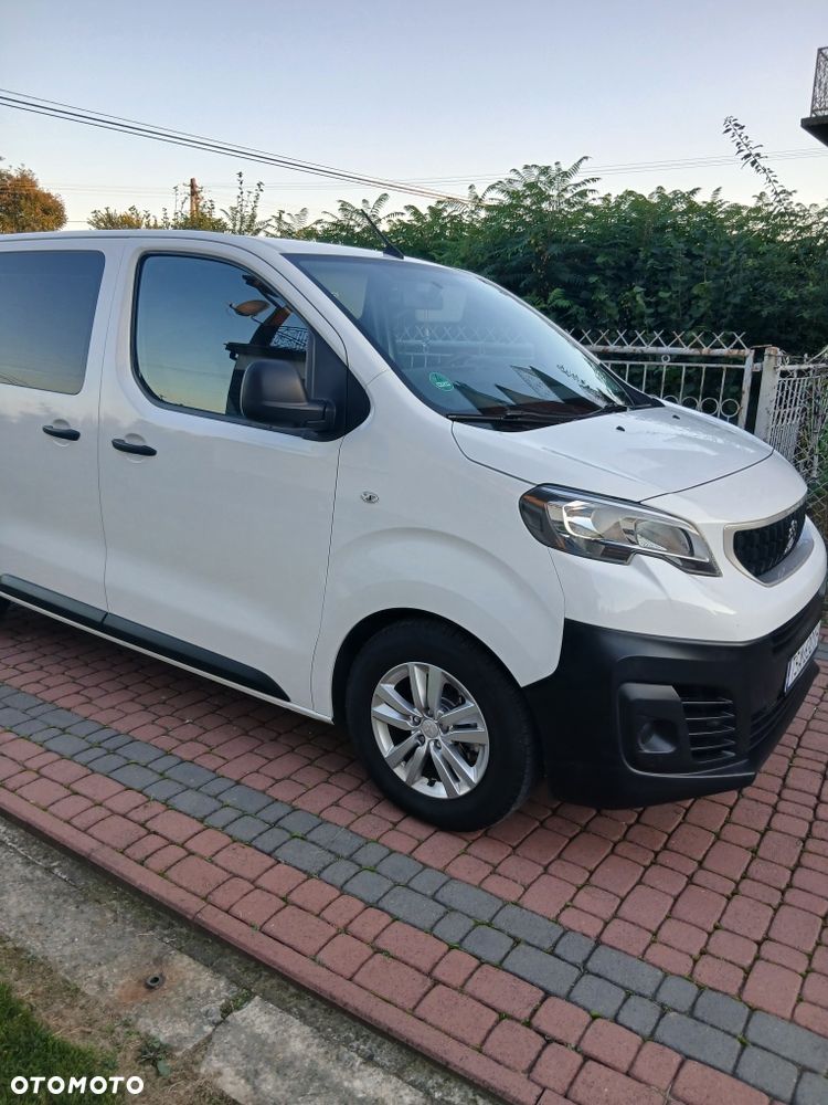 Peugeot Traveller - 14