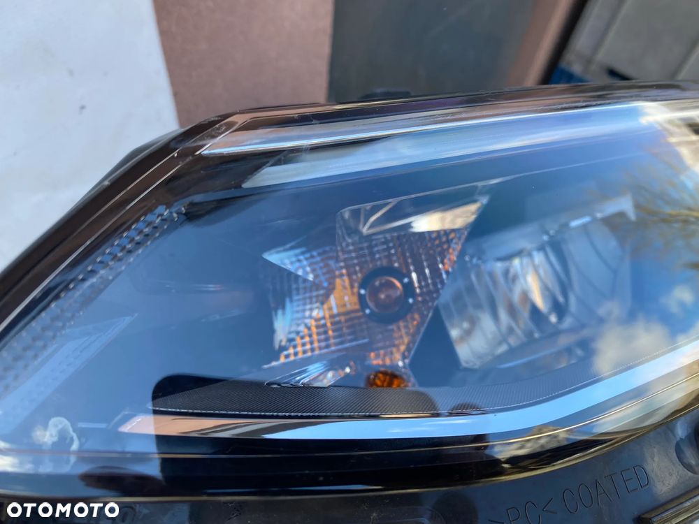 lampa golf 8 VIII full led lewa eu cała - 3