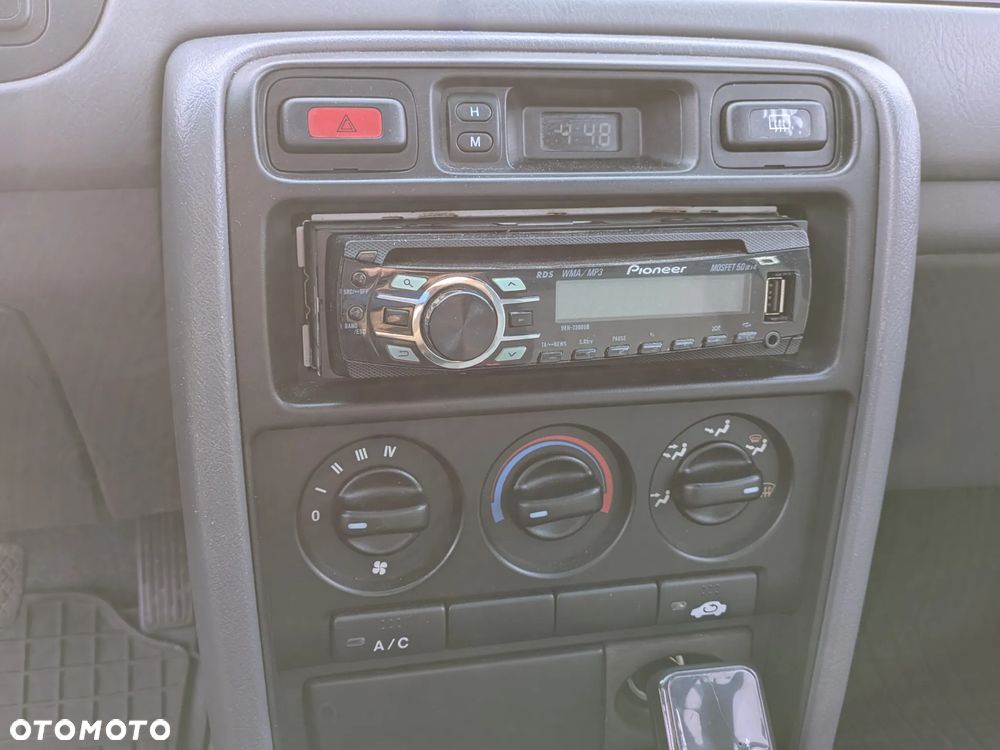Honda Civic 1.4i - 12