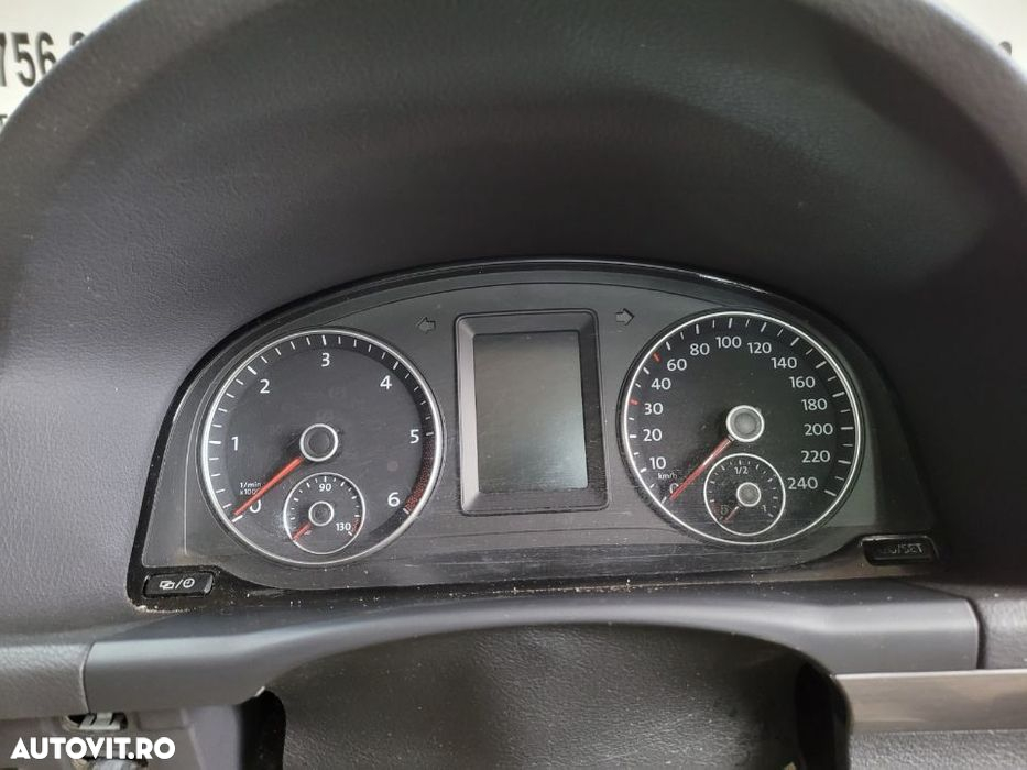 Ceasuri Bord Vw Touran 1T3 2.0 Tdi An 2010-2015 2.0 Tdi DSG Dezmembrez Vw Touran 1T3 2.0 Tdi DSG - 2