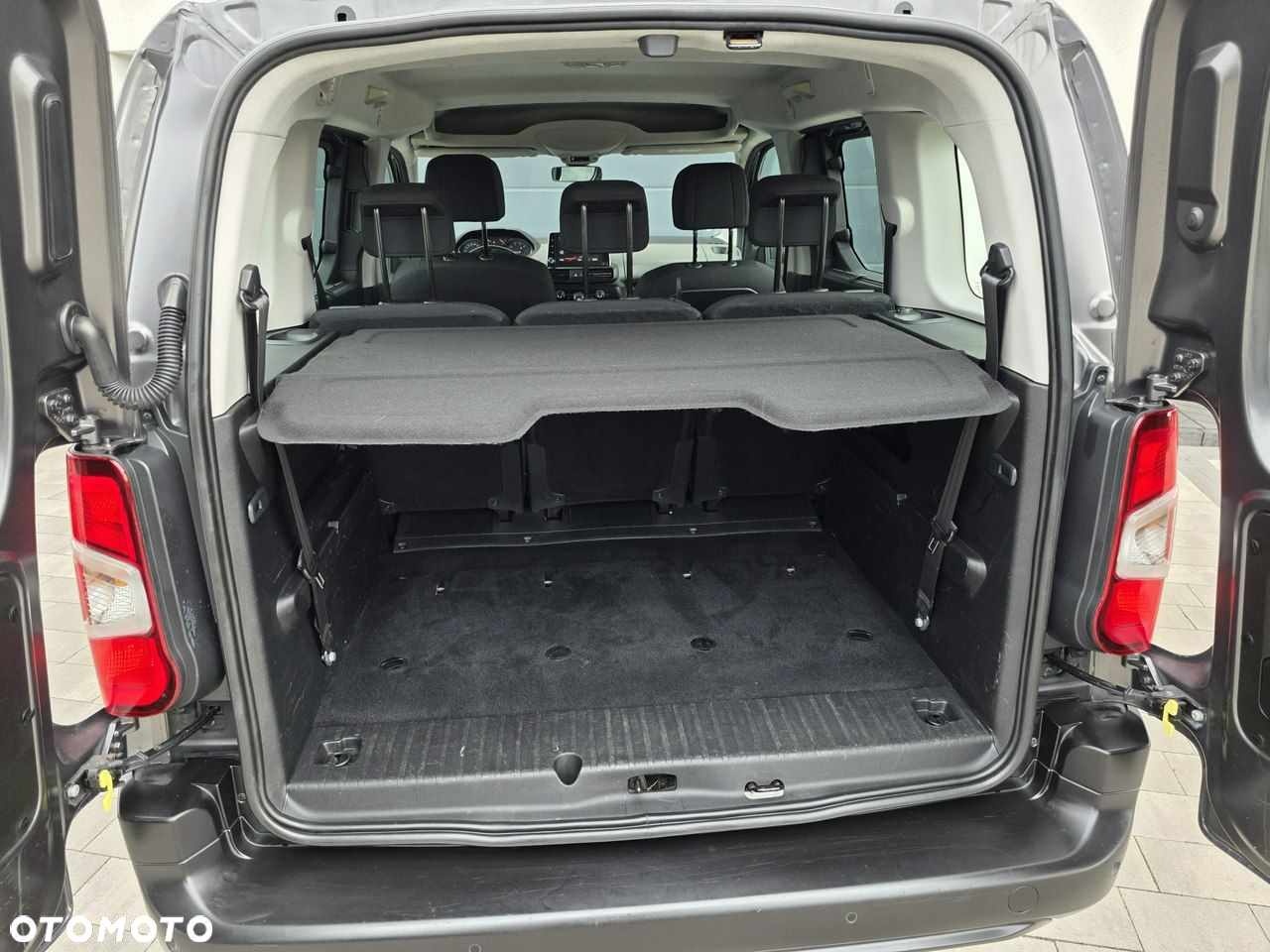 Peugeot Rifter Long 1.2 PureTech Active Pack S&S (7-os.) - 21