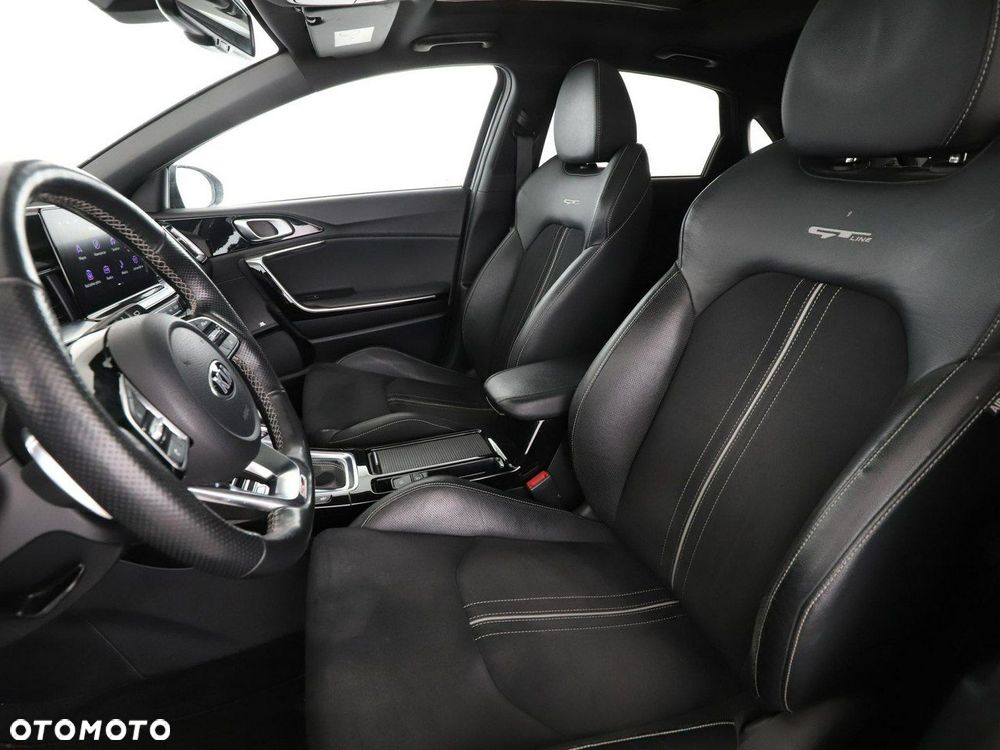 Kia Ceed 1.6 CRDi DCT GT Line - 14