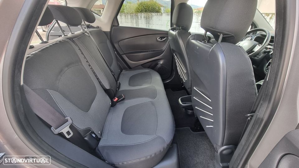 Renault Captur - 10