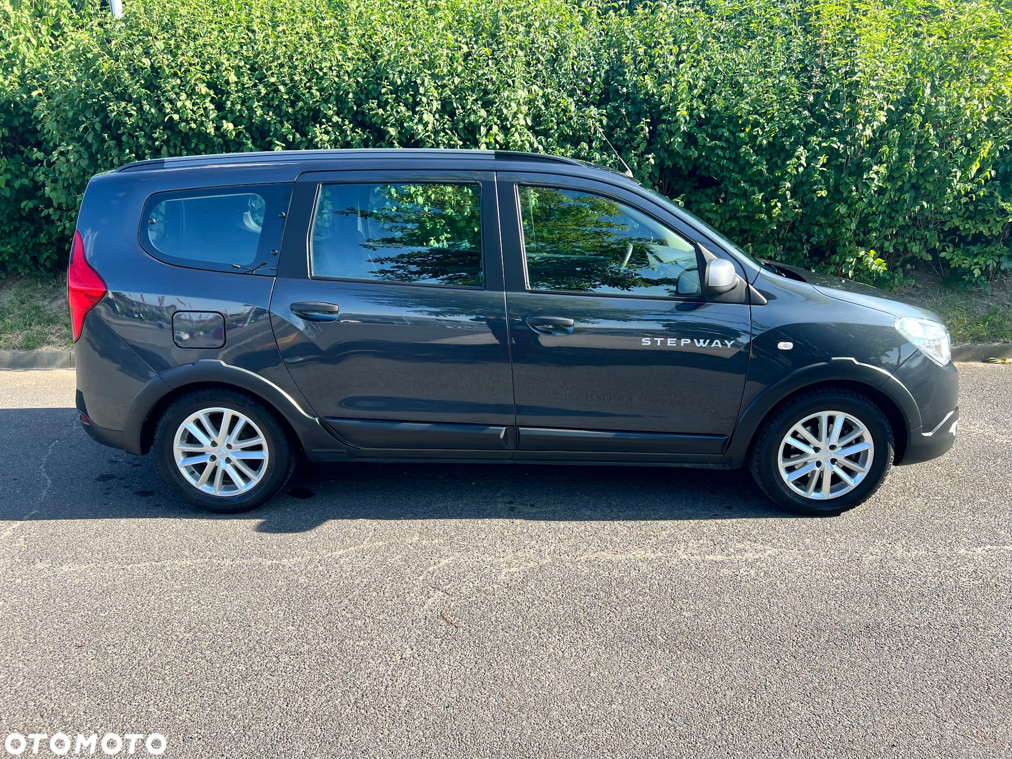 Dacia Lodgy 1.5 Blue dCi Stepway S&S EU6d - 8