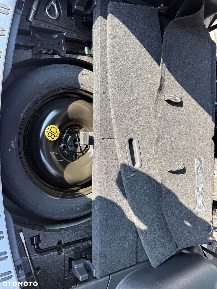 Nissan Qashqai+2 - 30