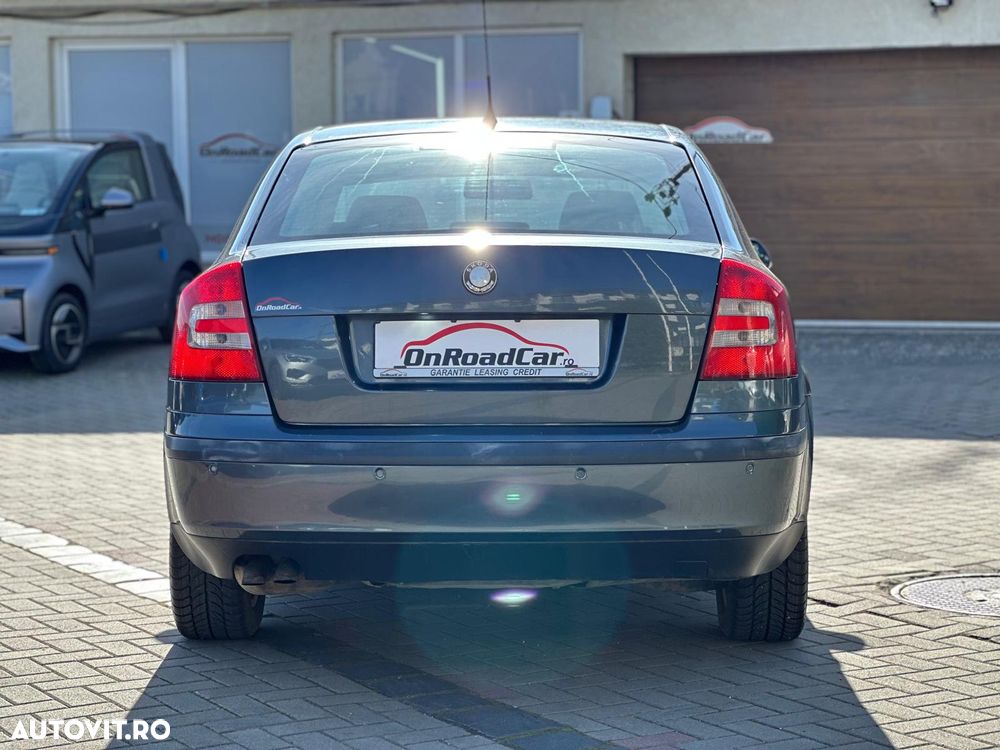 Skoda Octavia 2.0 TDI Ambiente Aut - 14