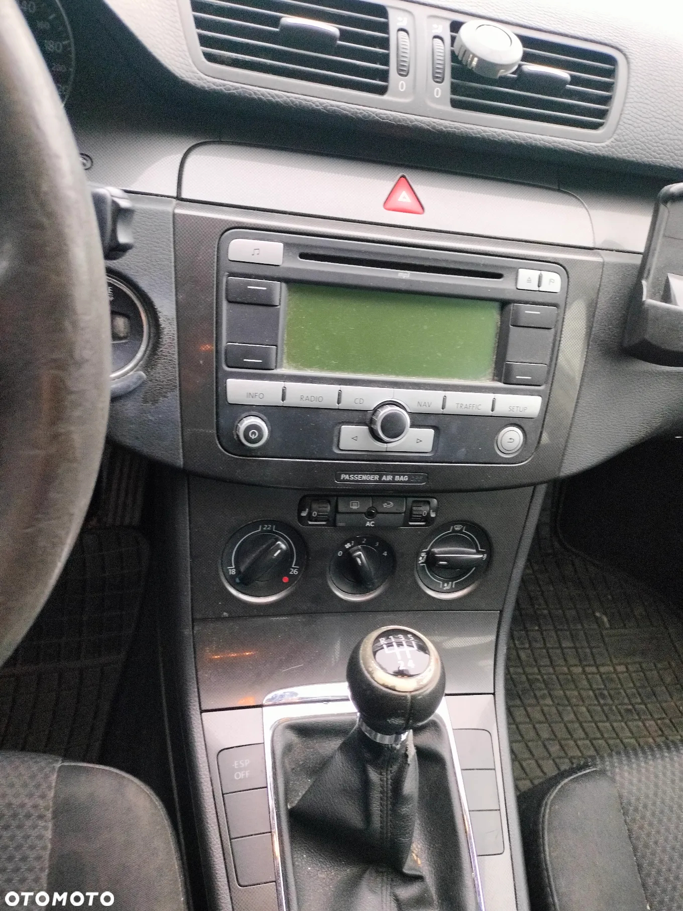 Volkswagen Passat 1.9 TDI Highline - 5