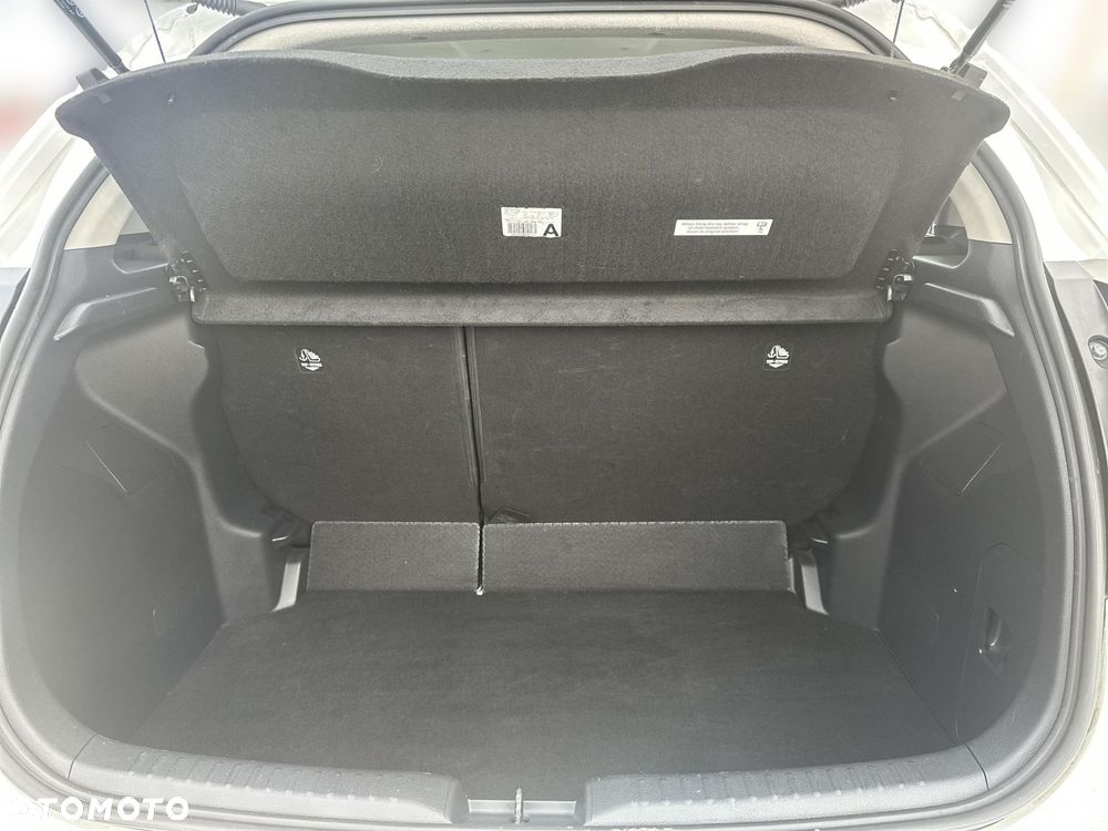 Toyota Yaris - 18