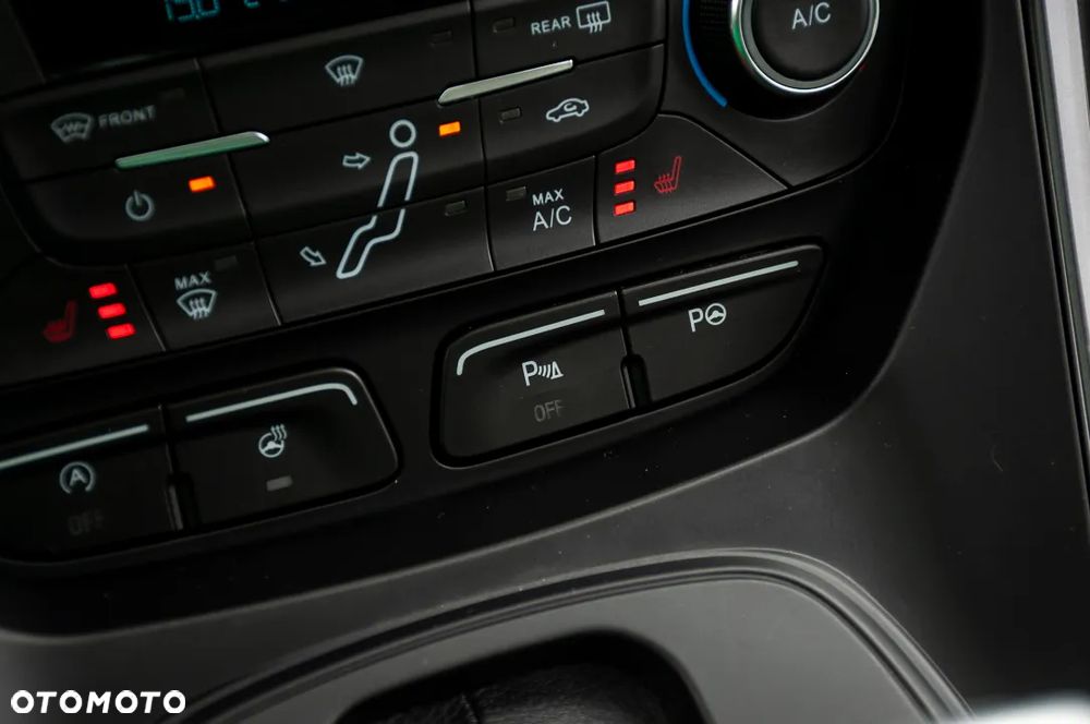 Ford C-MAX 1.5 EcoBoost Titanium ASS - 35