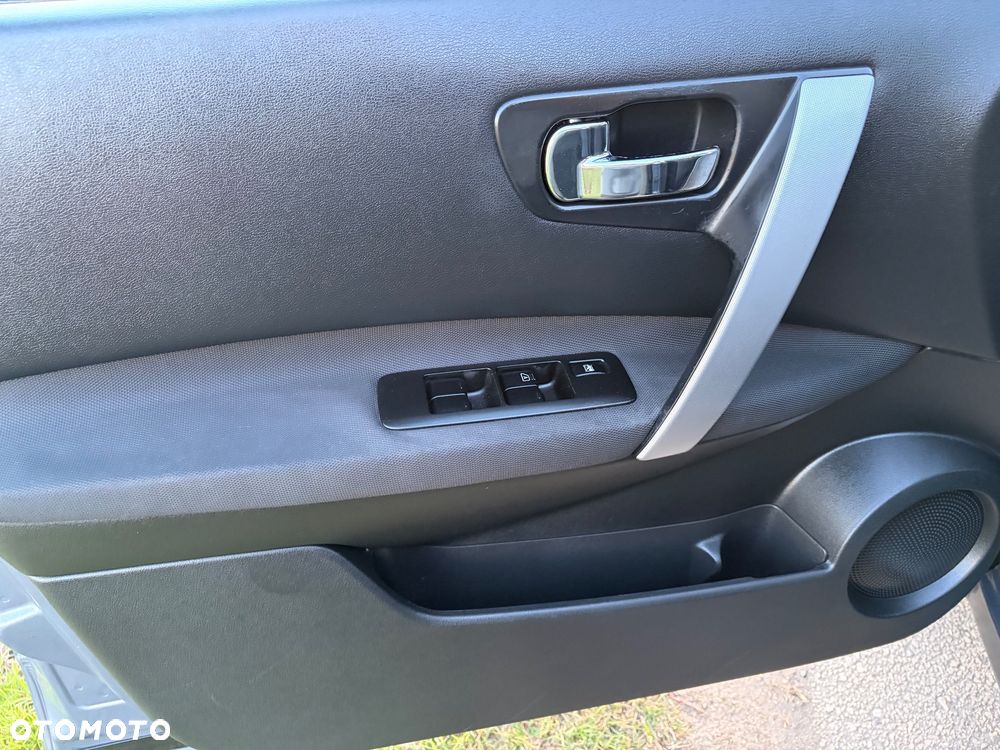 Nissan Qashqai 2.0 4x4 Tekna Premium CVT - 24