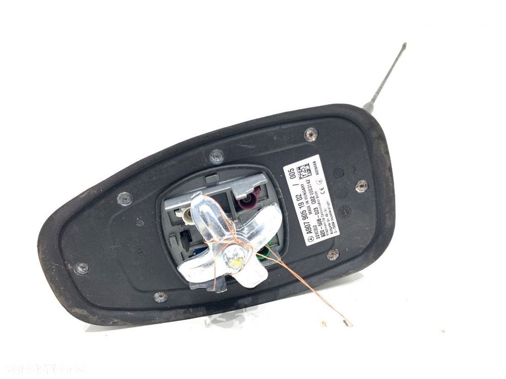 ANTENA  MERCEDES-BENZ eSPRINTER Skrzynia (B910) 2020 - 2022 Electric (910.633) 85 kW [116 KM] - 3