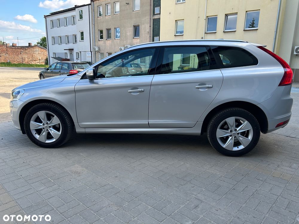 Volvo XC 60 D3 Drive-E Momentum - 17