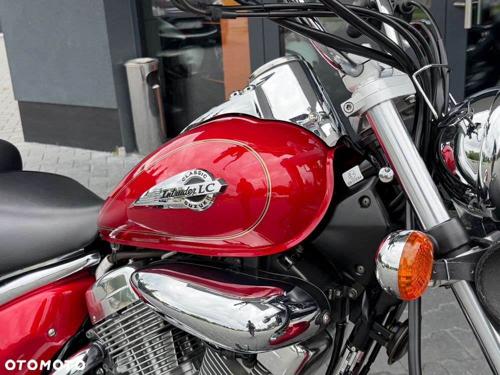 Suzuki Intruder - 16
