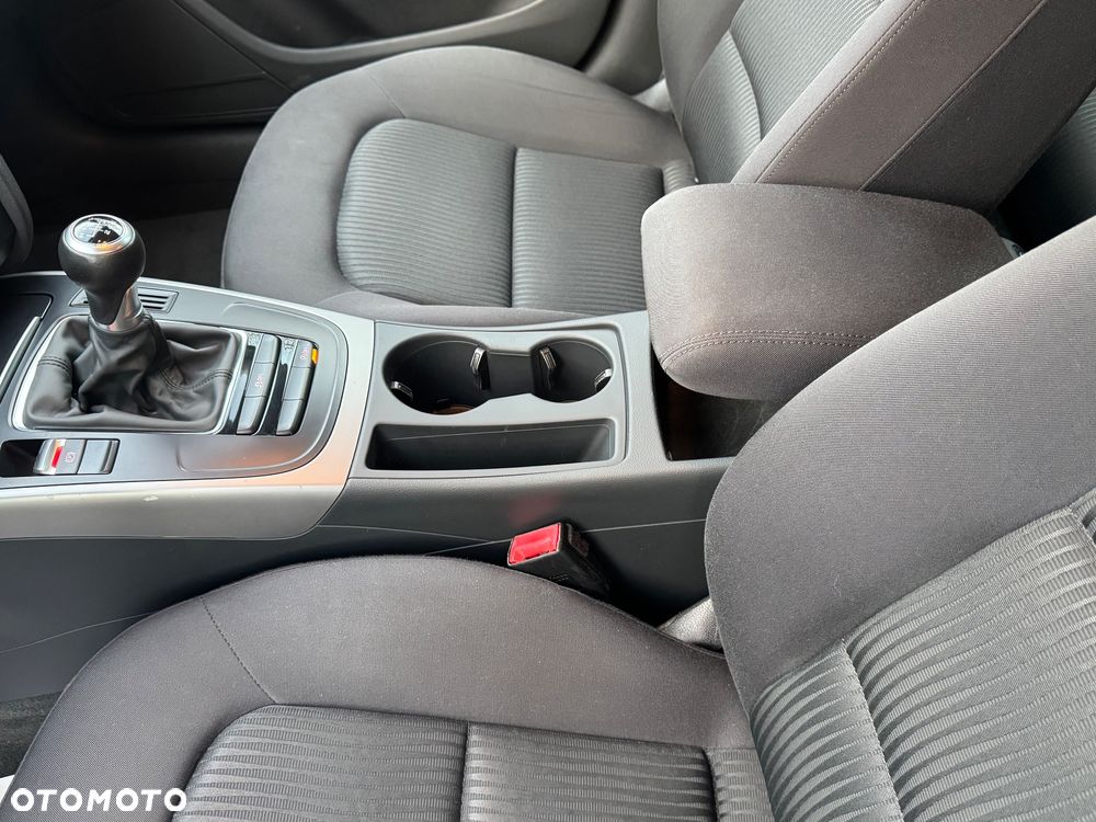 Audi A4 Avant 2.0 TDI - 16