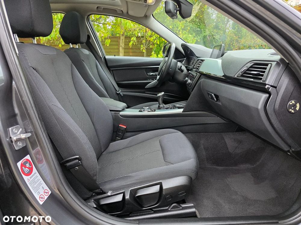 BMW Seria 3 - 27