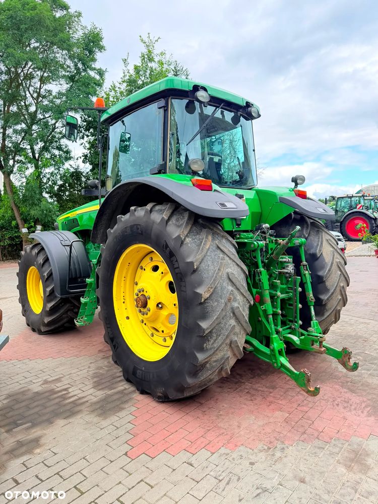 John Deere 8220 - 18