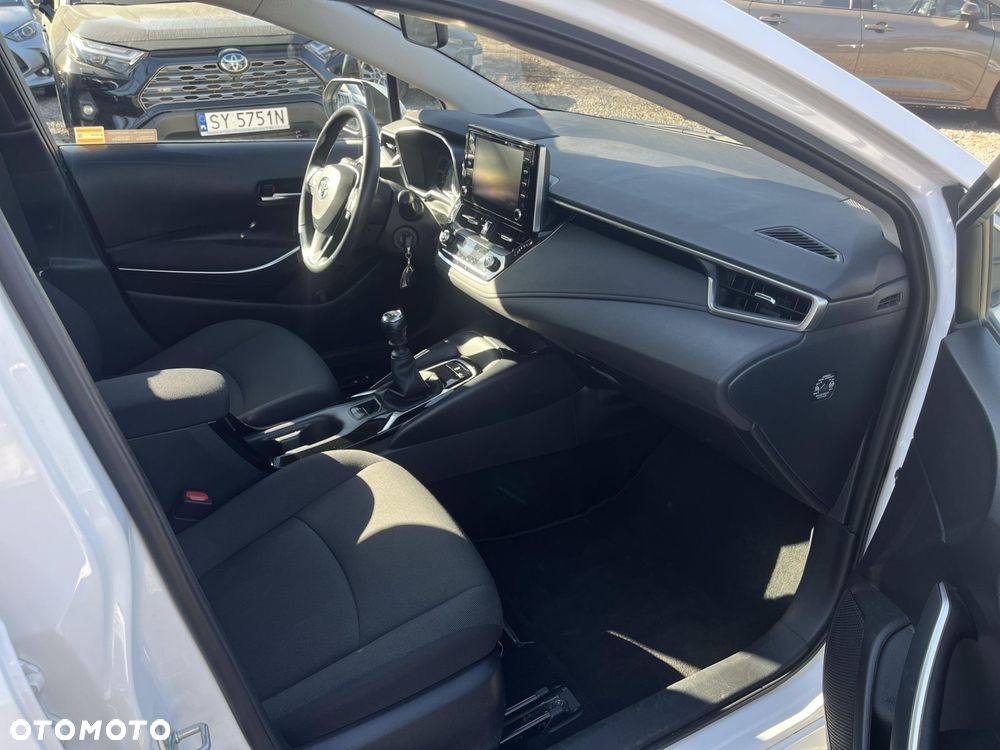 Toyota Corolla - 19