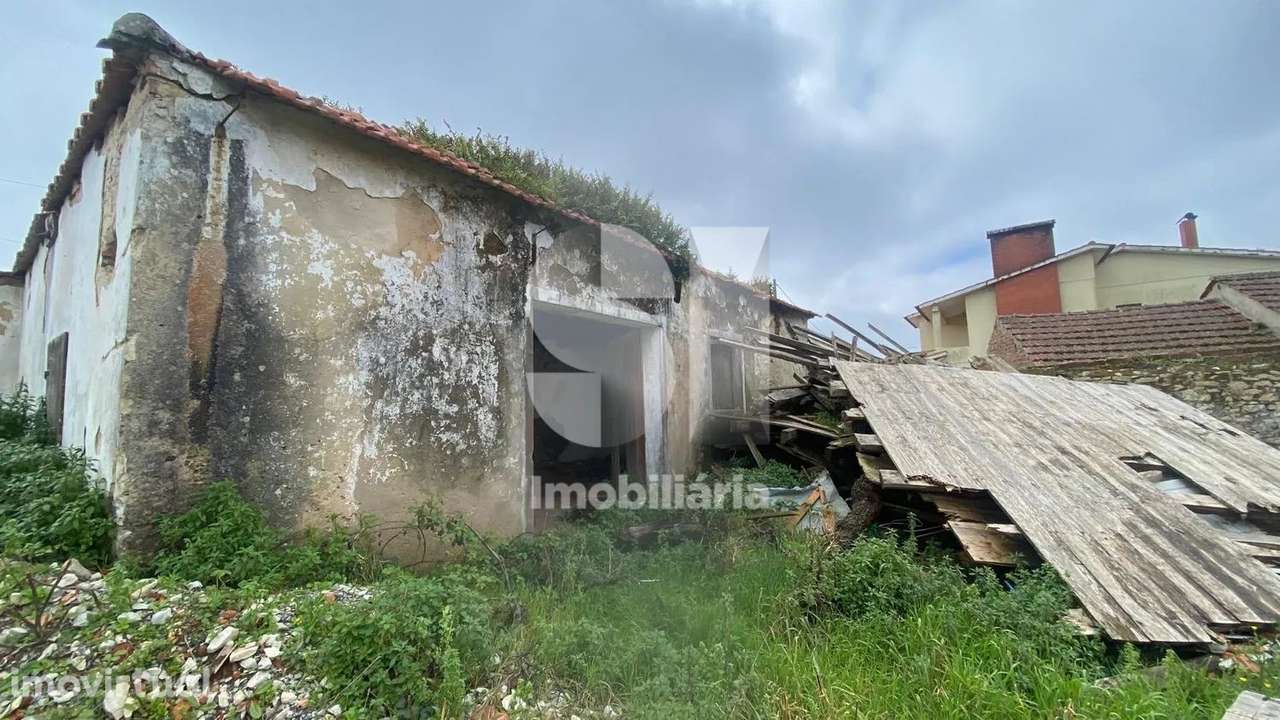 MORADIA PARA RECONSTRUÇÃO NA MACEIRA - Grande imagem: 5/7