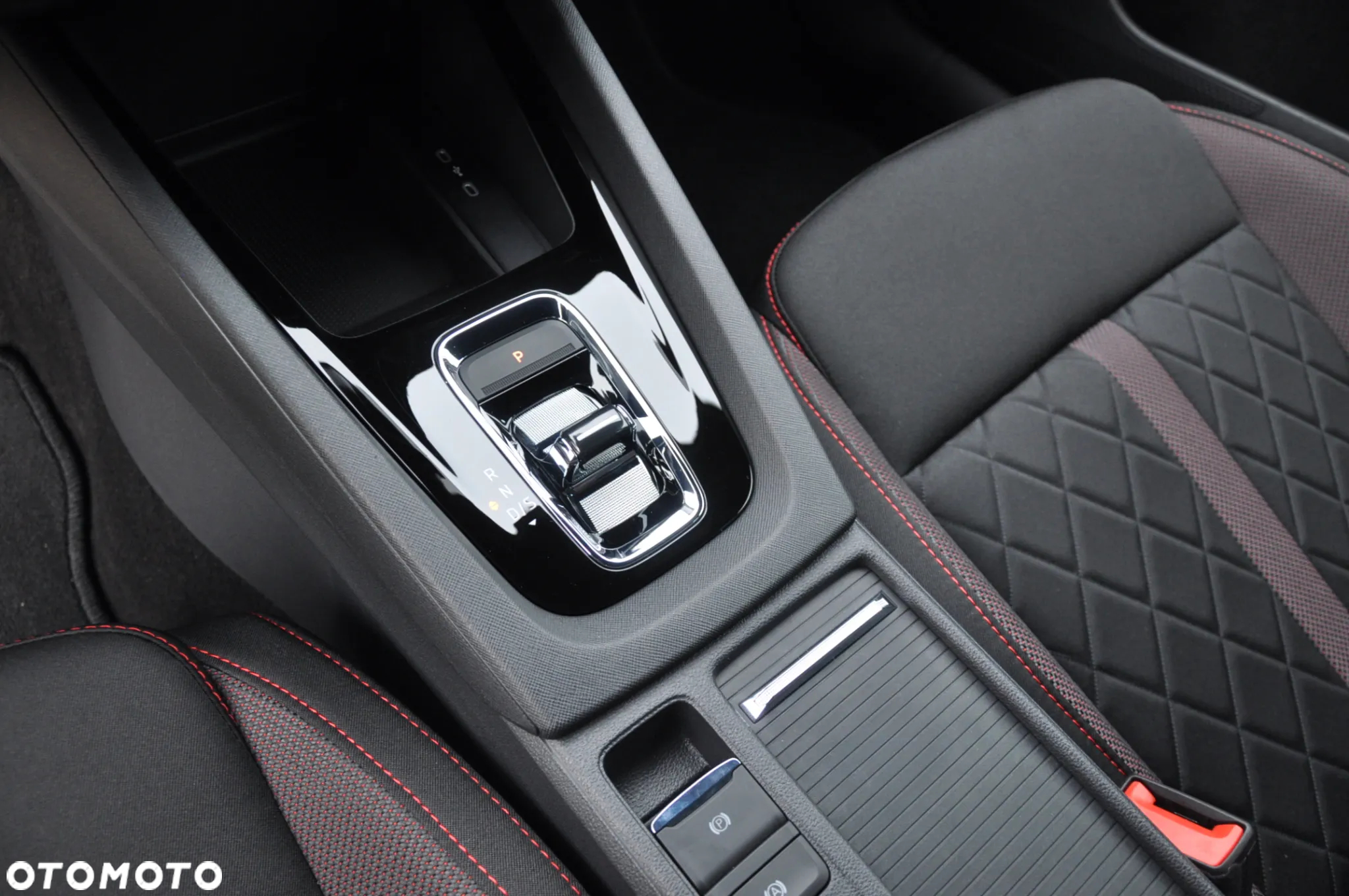 Skoda Octavia 2.0 TSI RS DSG - 19