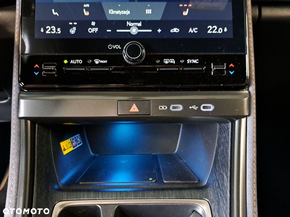 Lexus LBX 1.5 Hybrid Cool - 26