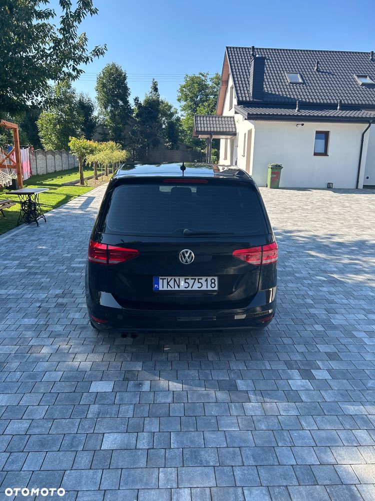 Volkswagen Touran - 6