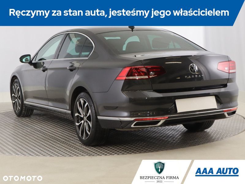 Volkswagen Passat - 5