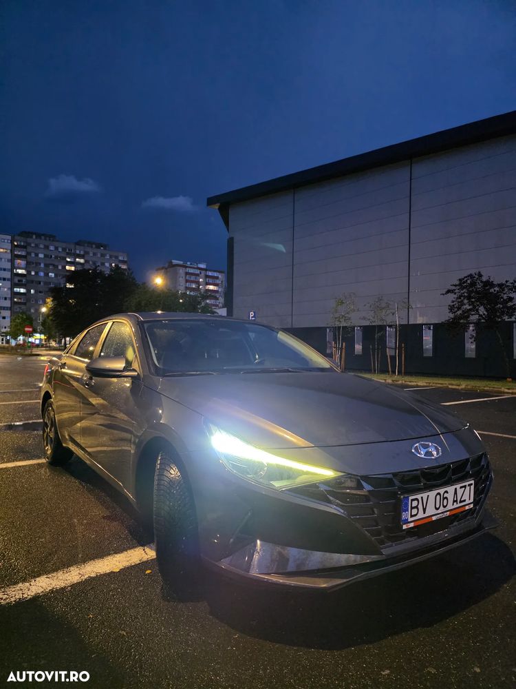 Hyundai Elantra 1.6 l 123 CP CVT Highway - 1