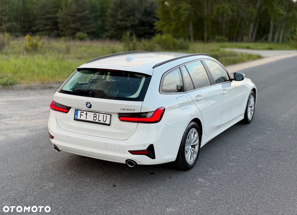 BMW Seria 3 320d Sport Line - 7